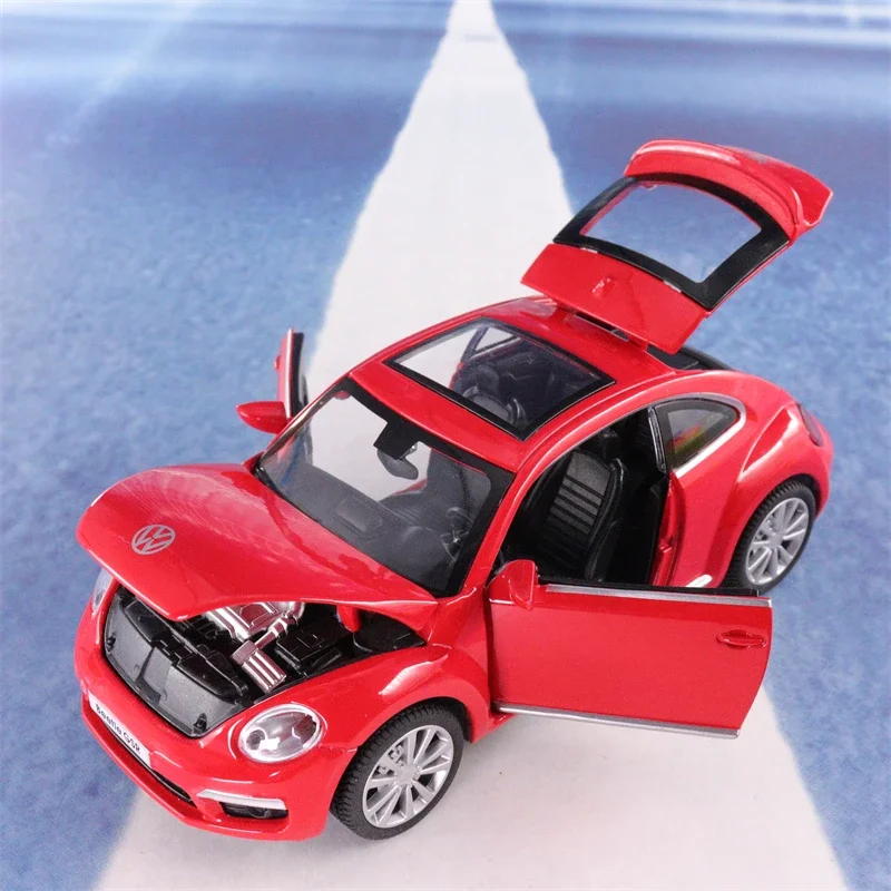 1:32 VOLKSWAGEN Beetle GSR High Simulation Diecast Car Metal Alloy Model Car Children\'s toys collection gifts A134