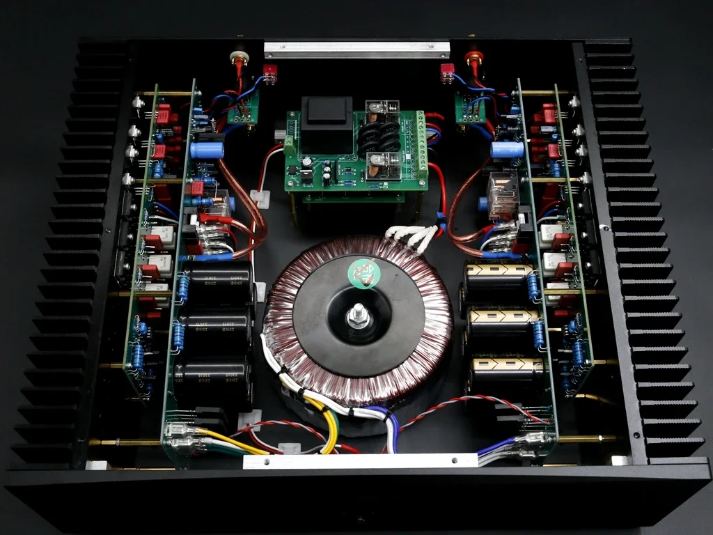 

Chuansheng D9 fever-grade pure post-stage high power 150w/8 ohm 300W/4 ohm Daxiao no large negative feedback amplifier circuit