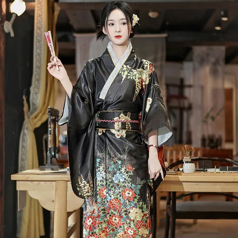 2024 Japanese Kimono Sauna Satin Bathrobe Pajamas Traditional Cultural Cosplay Costume Halloween Costumes Photoshooting