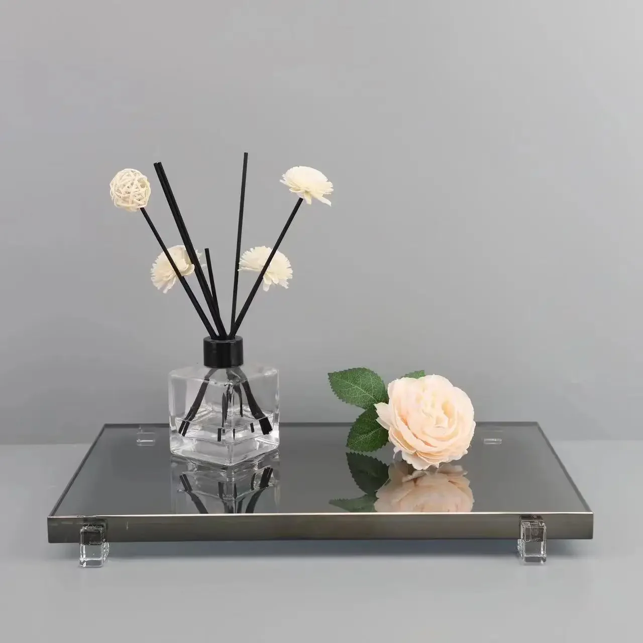 

Modern simple atmosphere net red smoke gray champagne electroplated crystal bedroom living room home sculpture decoration