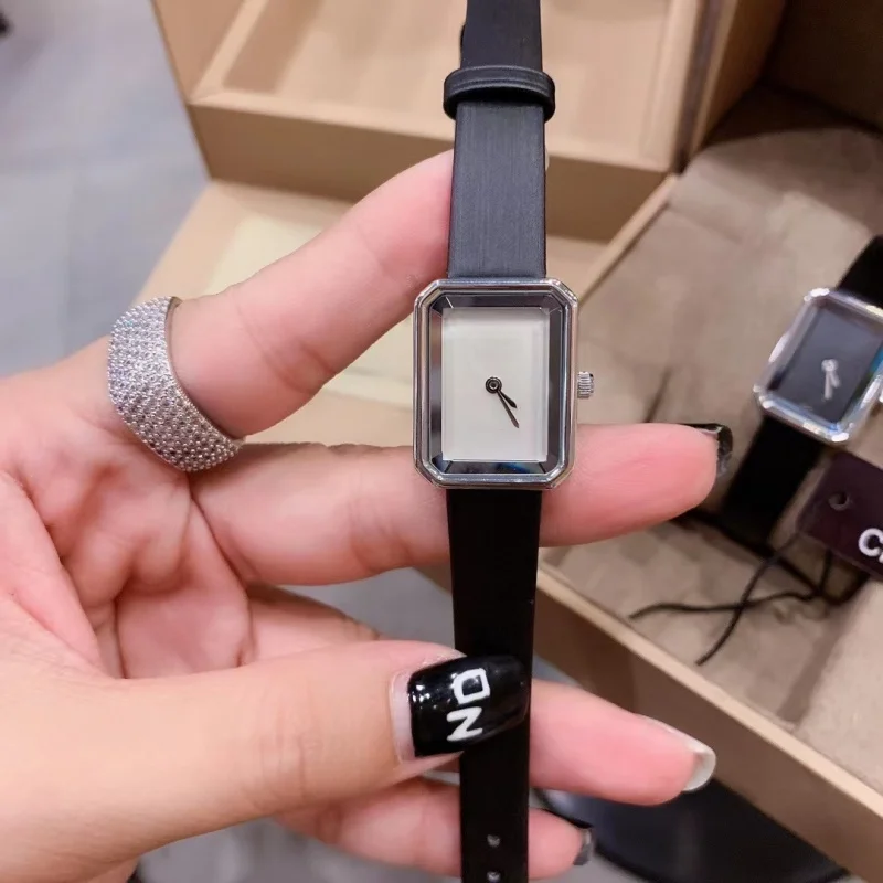 

Новые роскошные часы 2026 года для мужчин и женщин, классические кварцевые часы-кубик, квадратные, из натуральной кожи, нержавеющая сталь 904L, с бриллиантами