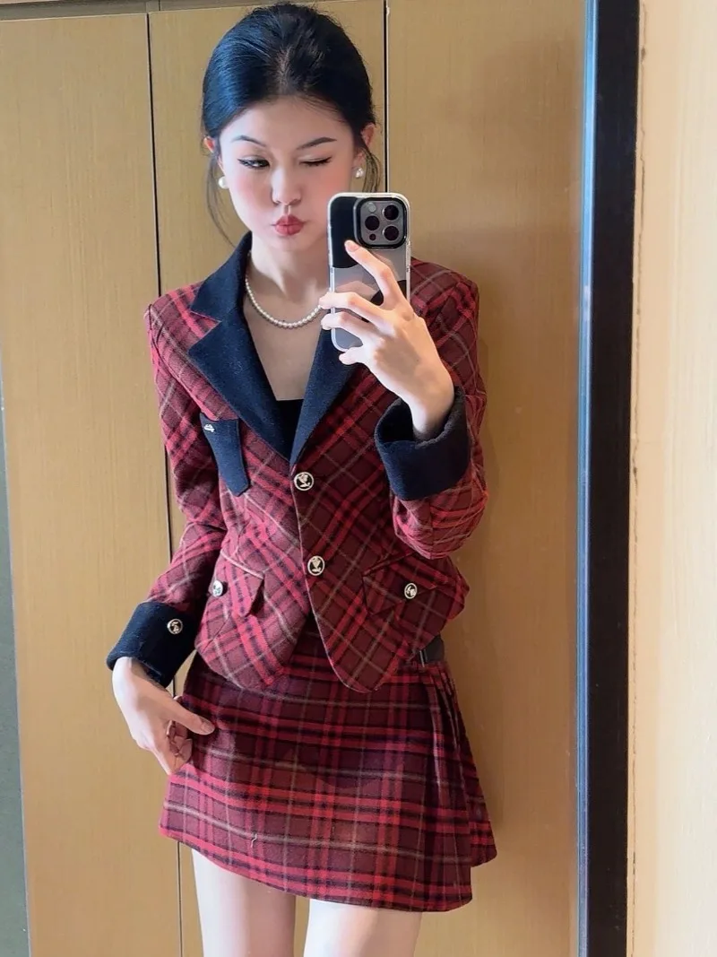 

Korean Fashion Autumn Retro Pure Desire Style College Contrasting Suit Jacket+design Slimming Half Skirt Two-piece Set