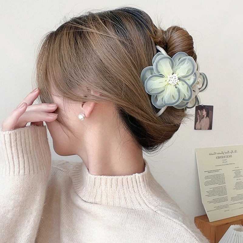 

BYL Korean Style Niche Camellia Hair Claw Gentle Temperament Shark Clip Trendy Popular Hair Clip Hair Accessories for Women