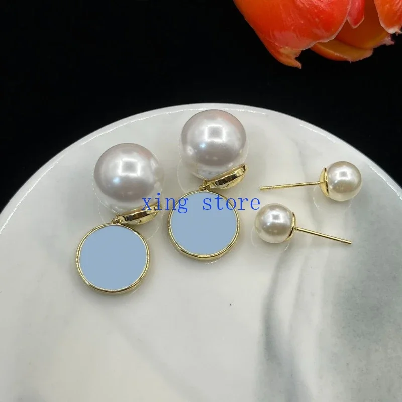 

2025 Fashion New Sweet Romantic Style Simulated Pearl Inlaid Round Pendant Women's Earrings