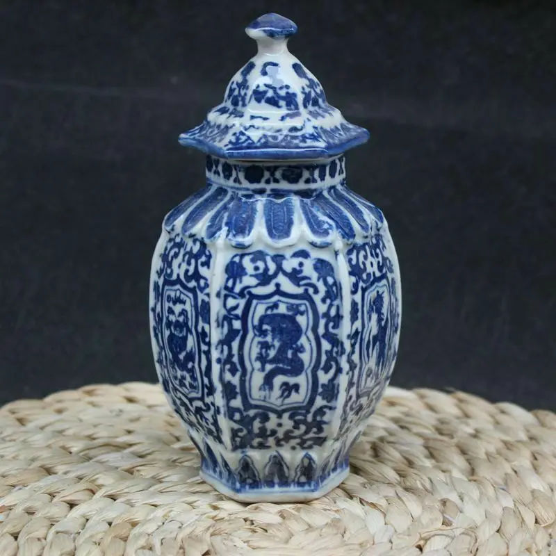 

Chinese Old Blue and White Porcelain Draw Dragon Vase Qianlong Collection Nice Art Work