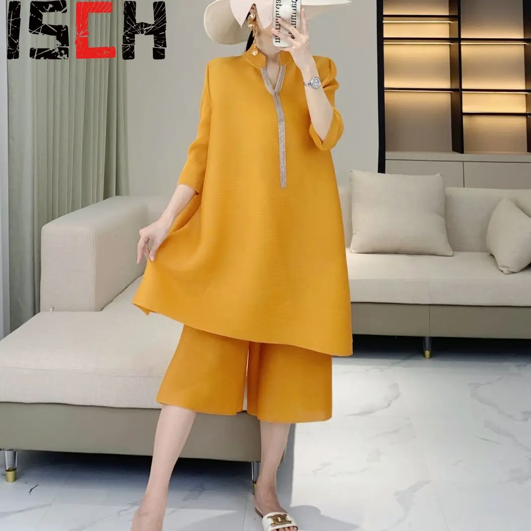 

Pleats High-end Pleated Leisure Suit Female Spring 2024 New Foreign-style Large Size Women Temperament Two-piece Set Clothing