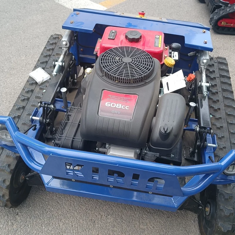 Rasaerba a giro zero con cingoli personalizzato adatto per attrezzature agricole e forestali, dotato di un robot telecomandato