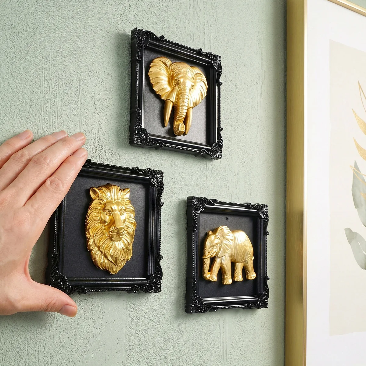 3D gold Animal Relief Black Carved Photo Frame Lion Elephant Design Wall Decoration for Living Room and Entryway