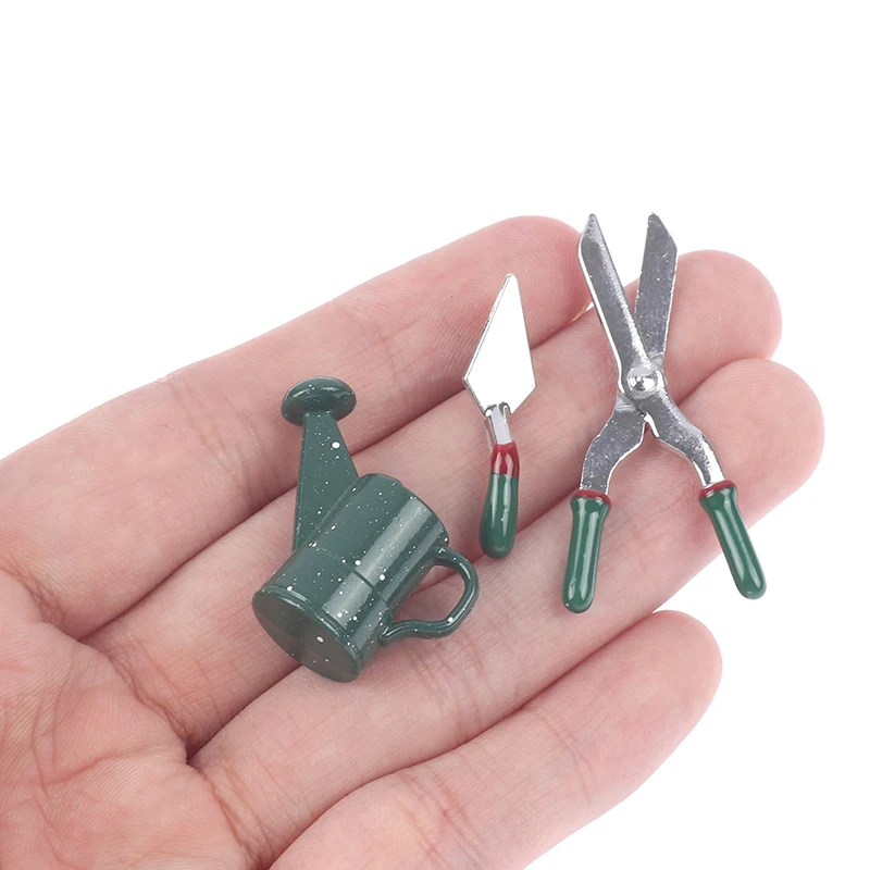 New 1: 12 Dollhouse mini model metal watering pot scissors shovel gardening tool set
