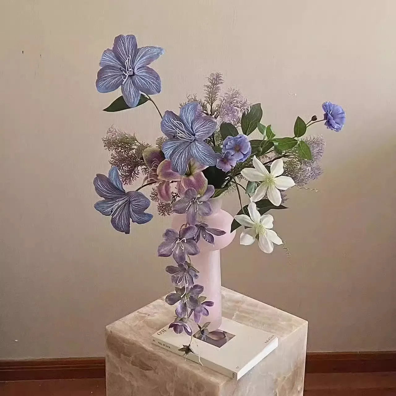 

Искусственные цветы в стиле французского ретро с высокой текстурой, готовый букет для декора гостиной и дома, мягкая декоративная композиция