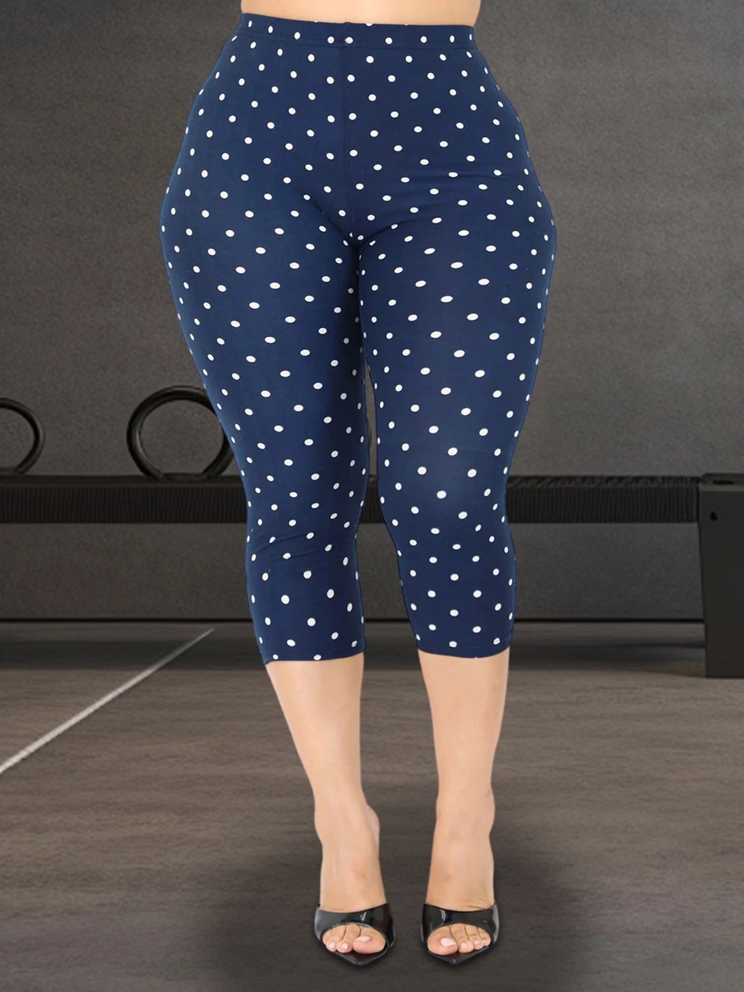 

Women s Floral Print High Waist Capri Leggings Stretchy Cropped Pants for Office Gym and Casual Outings