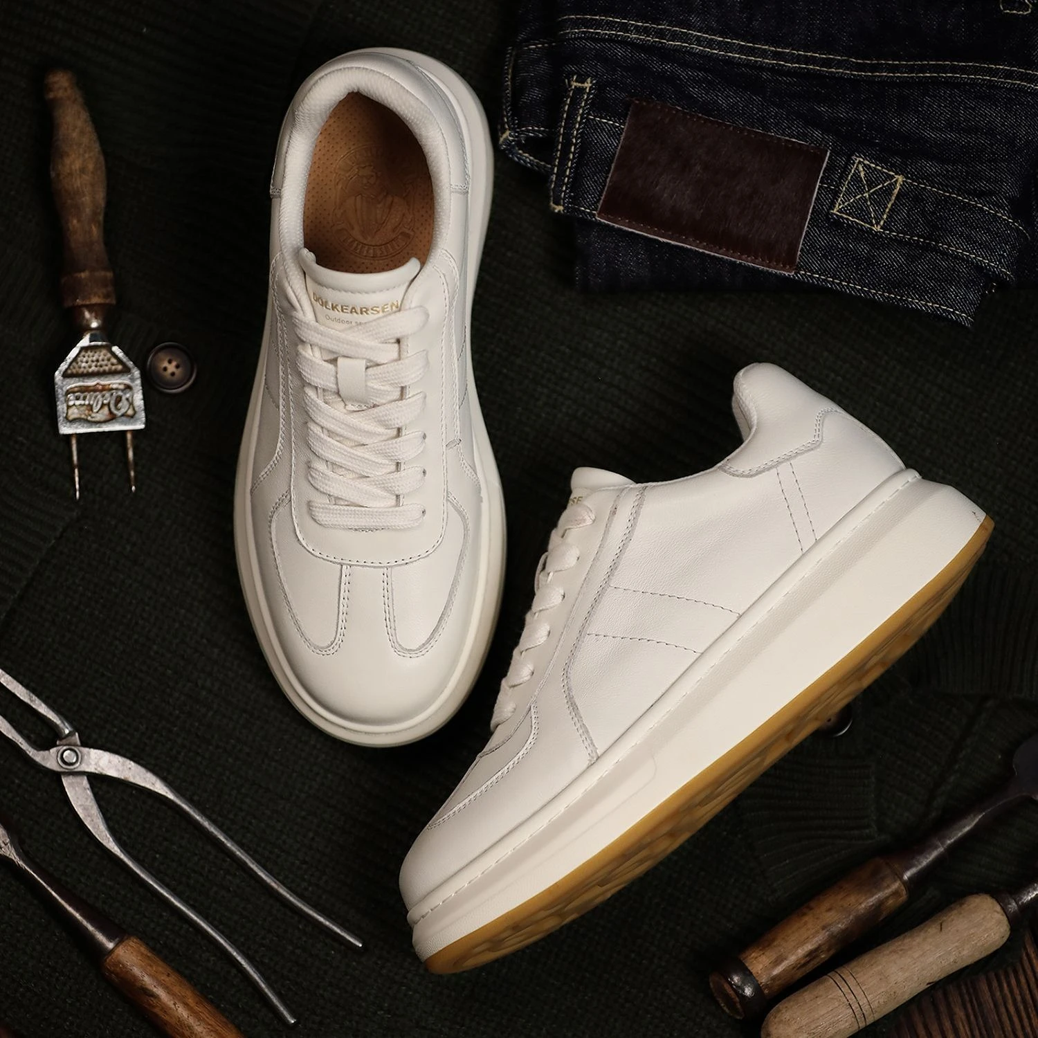 

2026 top cowhide white shoes, retro thick soled breathable casual running shoes, versatile and fashionable men's shoes