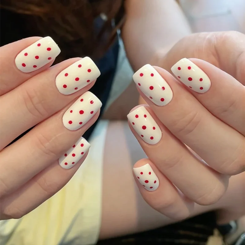 

10Pcs Cute Polka Dot Flase Nails Press on Handmade Design Full Cover Wacky Short Fake Nails Wearable Women Elegant Art Manicure