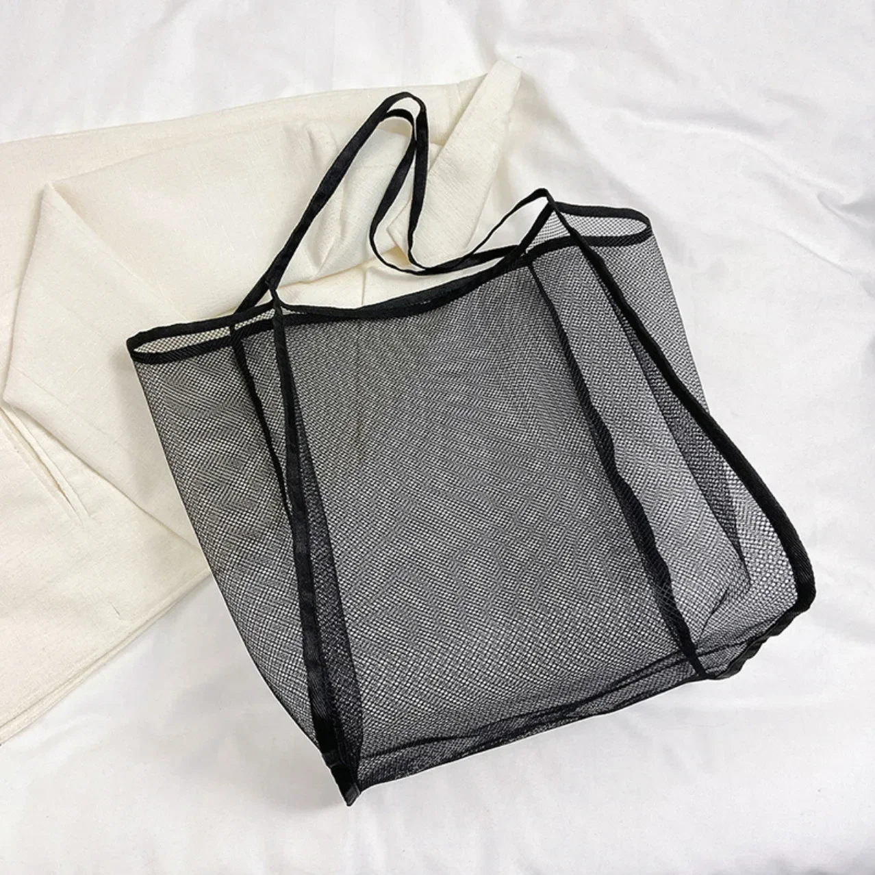 New 2022 Ins Wind Transparent Mesh Single Shoulder Bag Fashionable Lightweight All-match Shopping Bag Women's Beach Net Bag