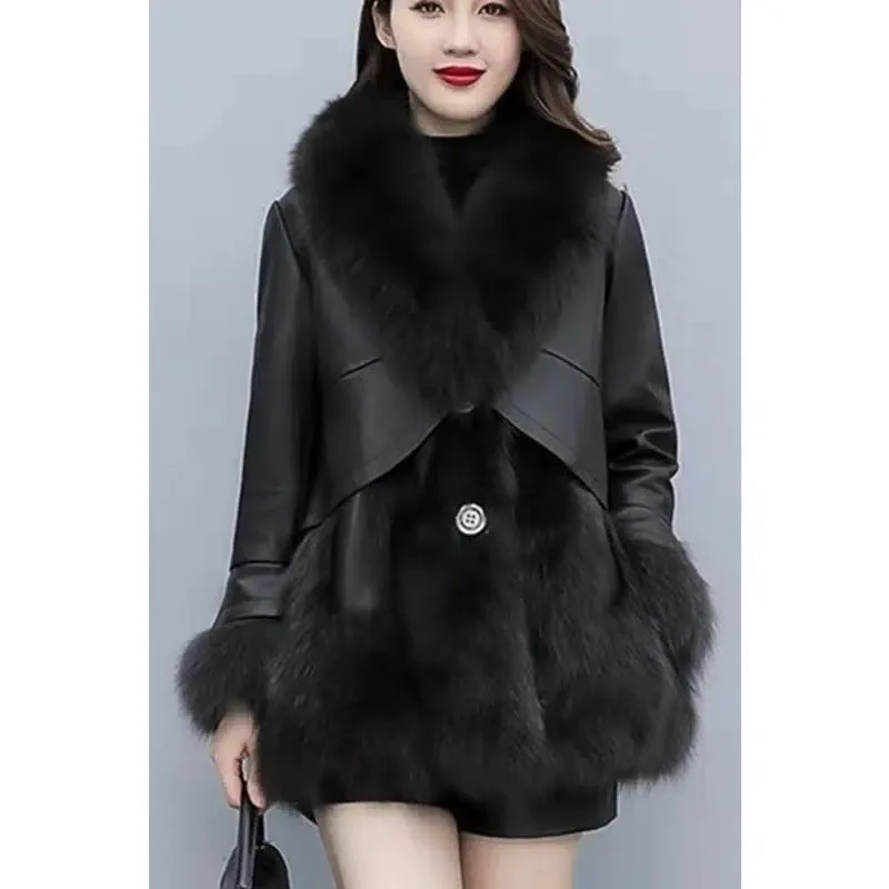 

2023 Autumn and Winter Haining Fur Coat Female Korean Version V-neck Fox Hair Slimming Medium Long Fur Collar Coat Tide