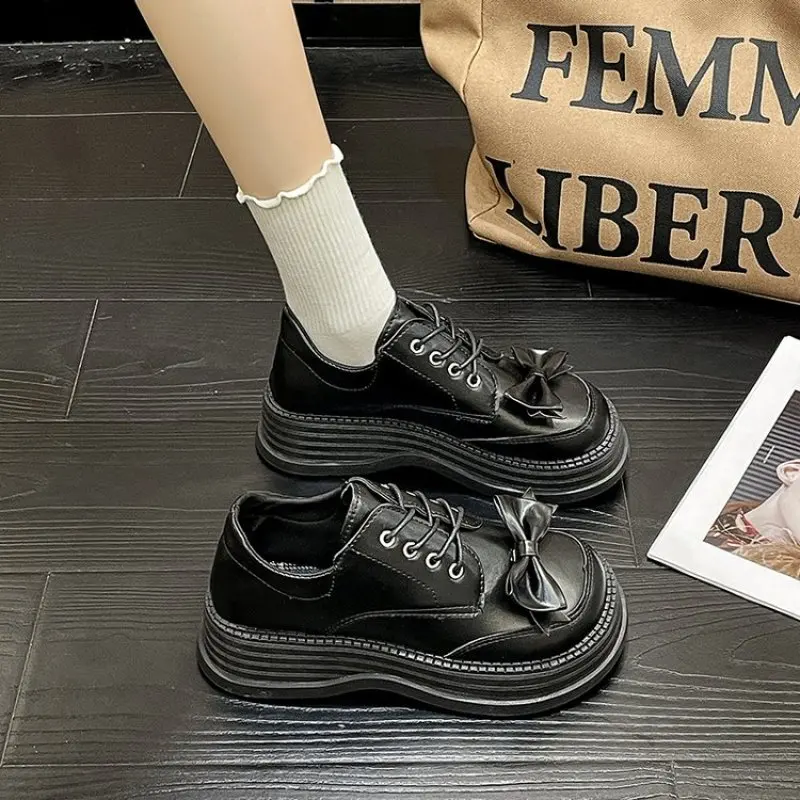 

New British Style Flat Black Shoes For Women Loafers With Fur Clogs Platform Round Toe Oxfords Female Footwear All-Match Casua