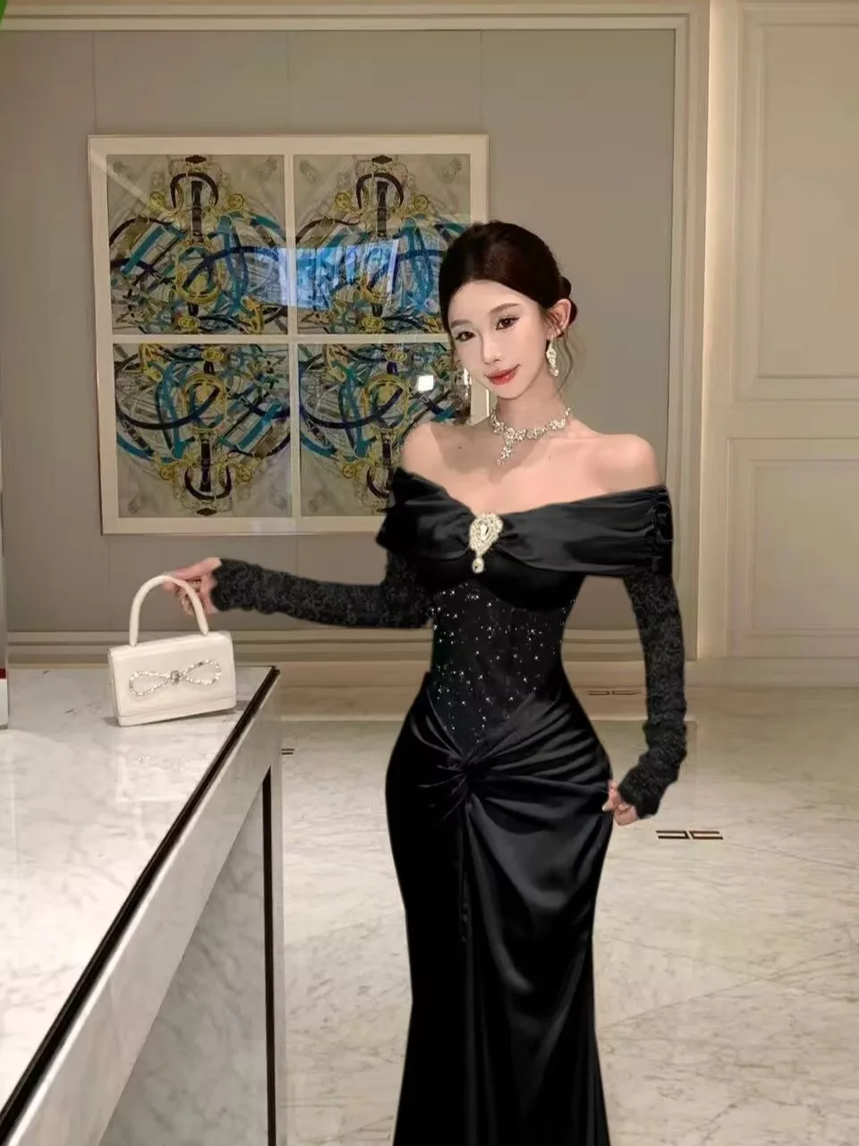 

Сексуальное кружевное платье-боди с декором из страз, на одно плечо, длинное вечернее платье, подчеркивающее изгибы, скрывающее бедра, из полиэфирного волокна