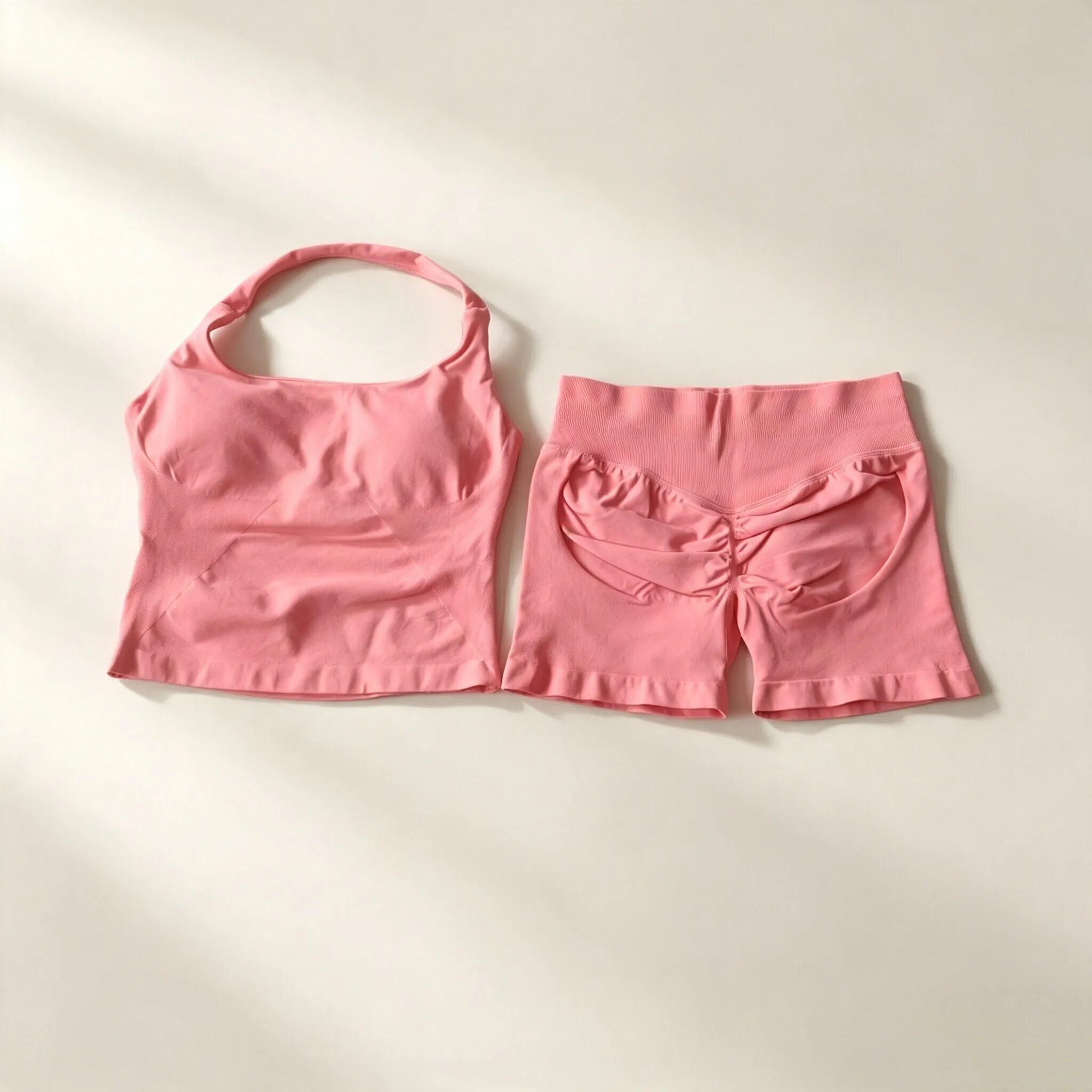 Dneyf 1D-3Y-2F Damen Neckholder Crop Sport-Top & Rüschen Scrunch Butt Shorts 2-teiliges Set Schnelltrocknendes Fitness Yoga Workout Outfit – Detail 11