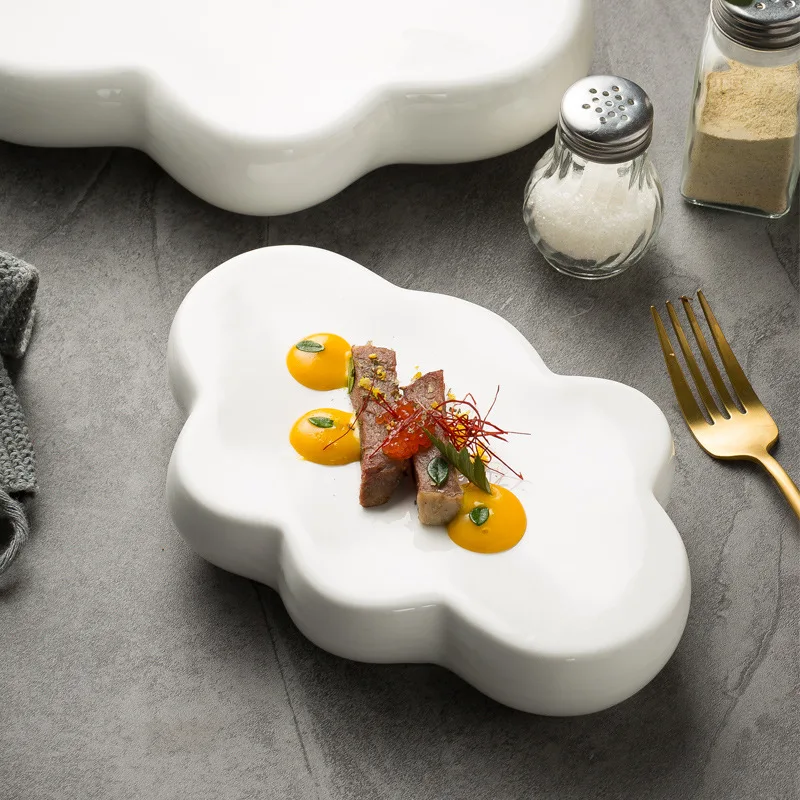 Creative Cloud Plate Irregular Special-shaped Plate Hotel Restaurant Dessert Tray White Ceramic Artistic Conception Plate