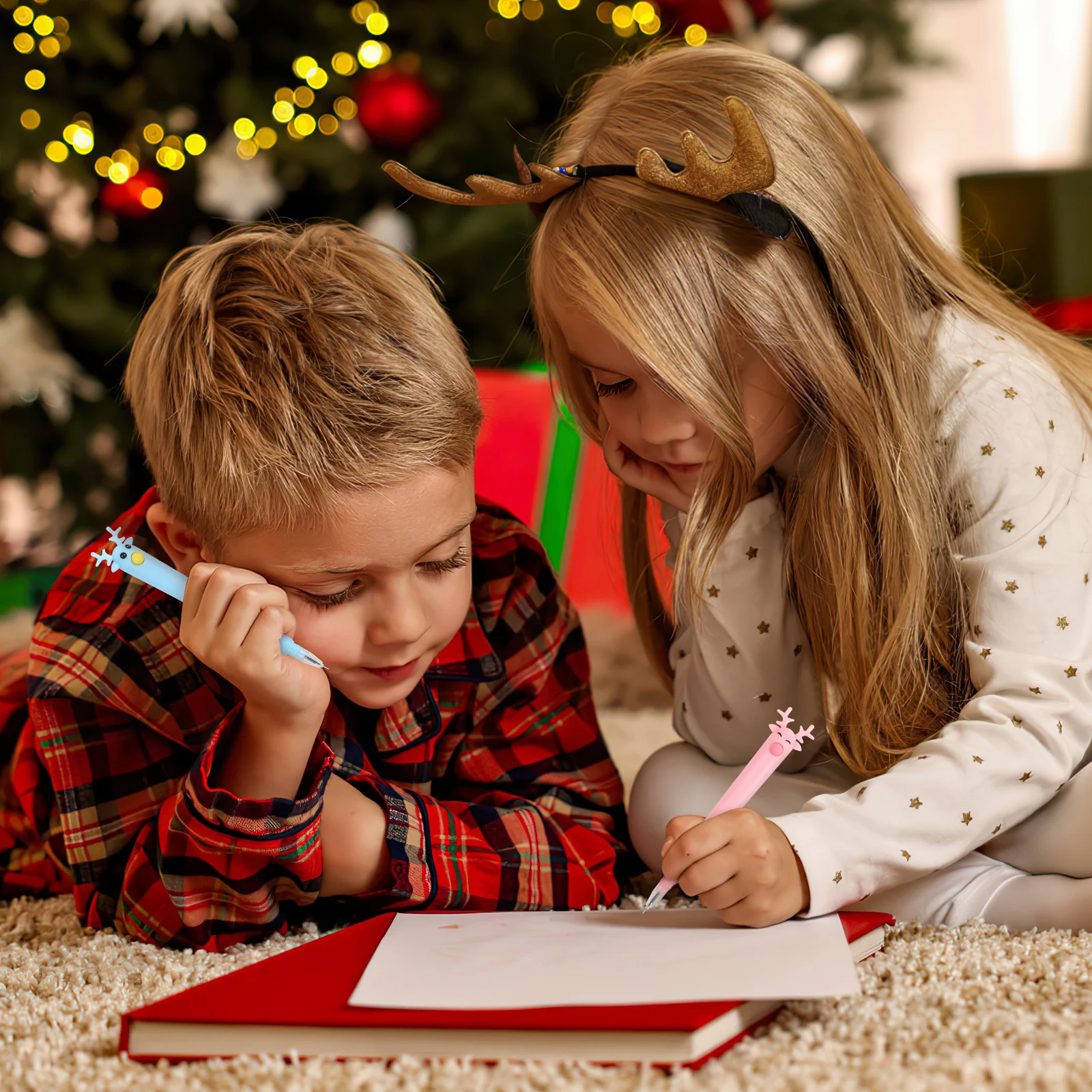 

16 шт., рождественская шариковая ручка в форме оленя с синими чернилами, мини-ручки для детей, студентов, офисные школьные канцелярские принадлежности, подарок, гладкое письмо