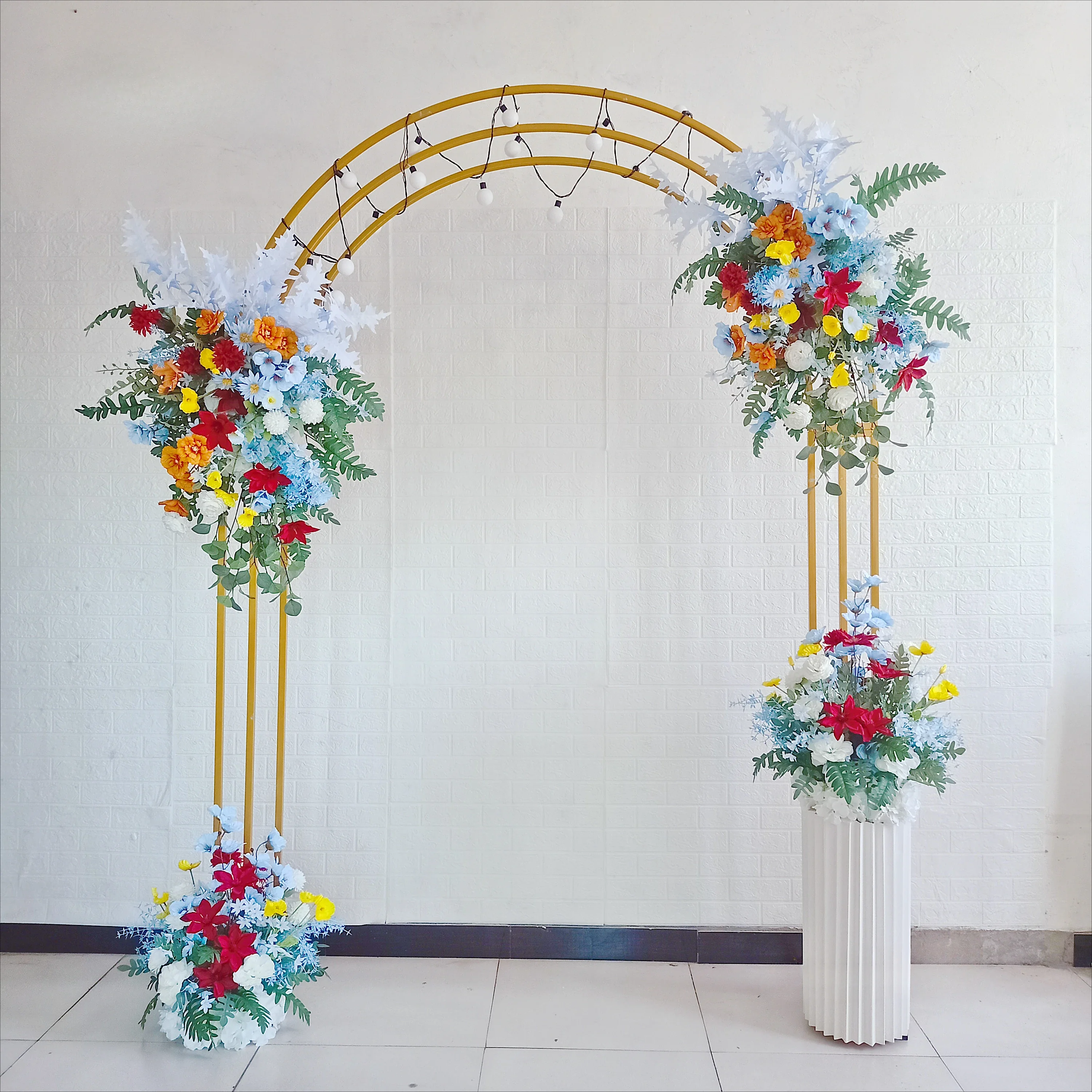 

New wedding props wrought iron European Arc de Triomphe three-pole arch flower door happiness door double-pole archwedding