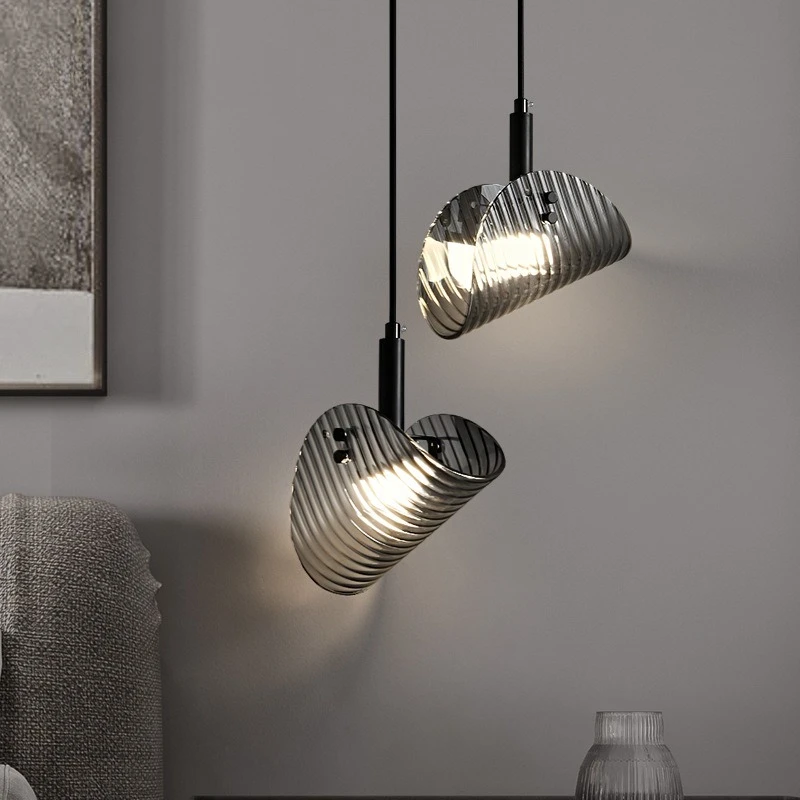 

Nordic bedroom bedside chandelier modern simple restaurant bar small chandelier light luxury living room background