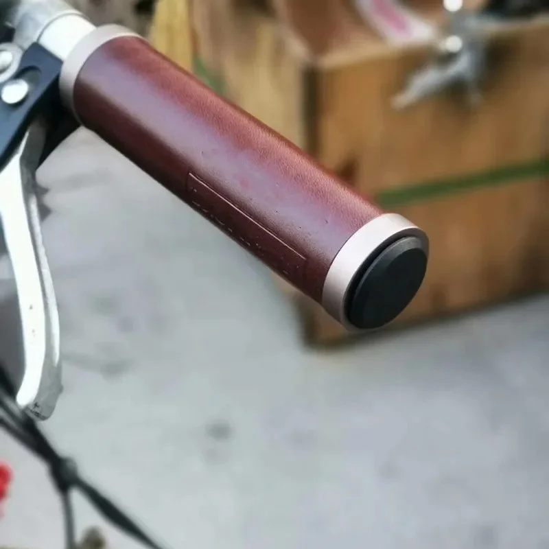 Rowerowe uchwyty ze skóry bydlęcej zamek ręcznie robione 95/120mm osłona klamki do roweru brompton BMX uniwersalne skórzane uchwyty mają literę