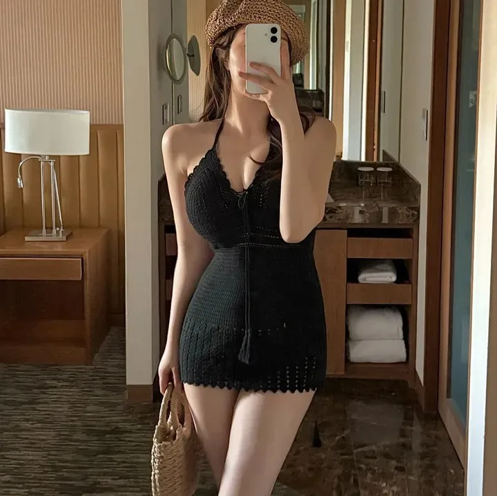 

Новый летний женский слитный купальник 2026 года в корейском стиле, сексуальный, с открытой спиной, скрывающий живот, приталенный, с утягивающим эффектом на талии