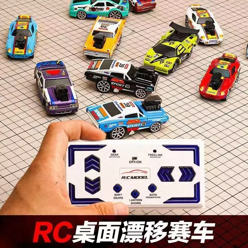 High appearance 1: 64RC remote control car 2.4G alloy drift car charging variable speed mini advanced racing toy