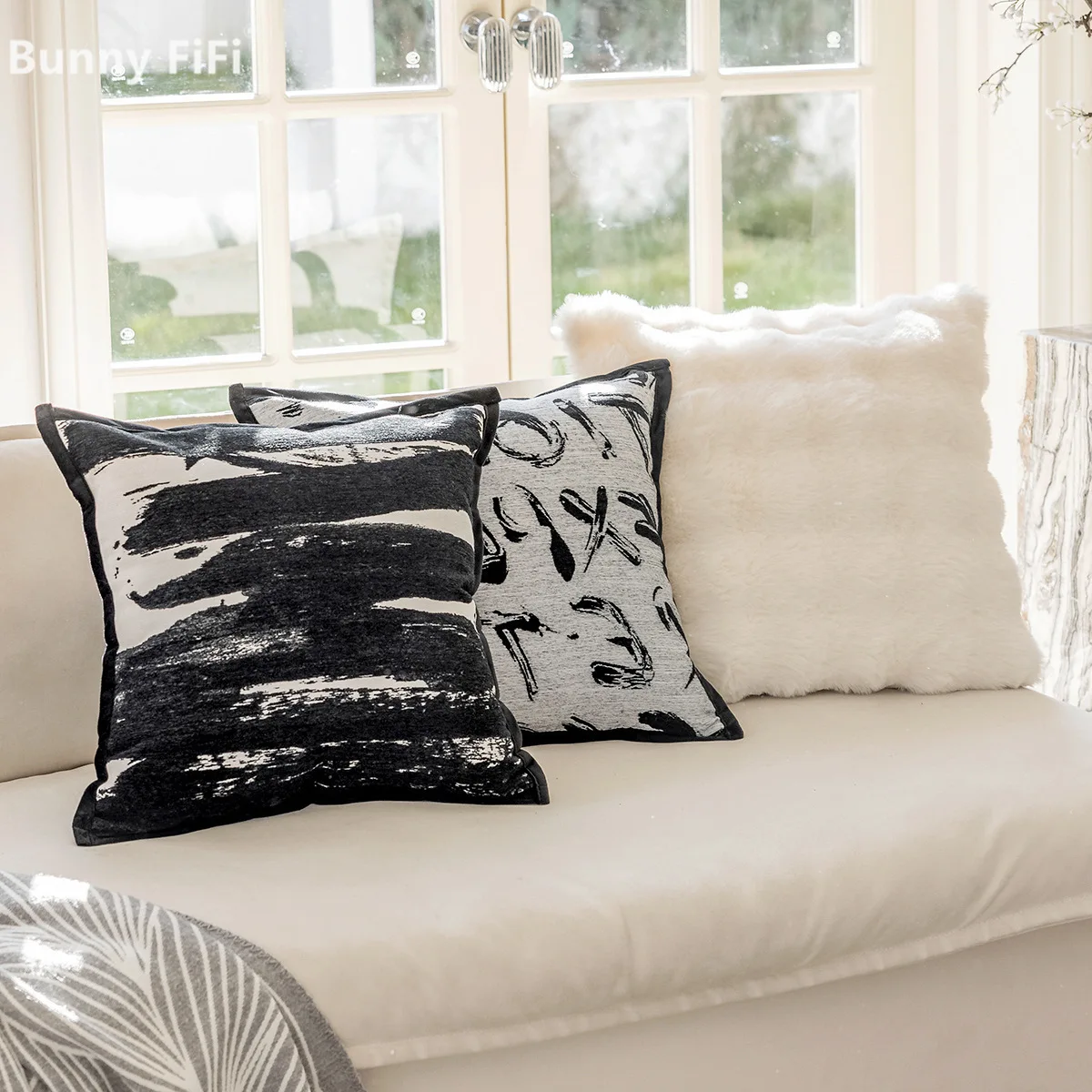 Black White Graffiti Print Throw Pillow Covers Chenille Soft Decorative Cushion Cases With Edge For Living Room Bedroom Decor