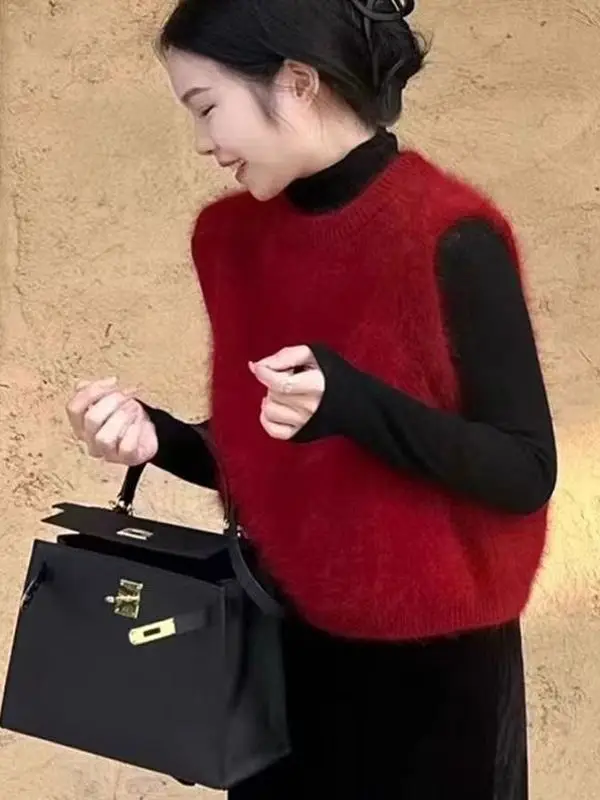 Red Knitted Woolen Vest Women's Early Autumn New Year's Sleeveless Outerwear Fashionable round Neck Button Design Commute Style