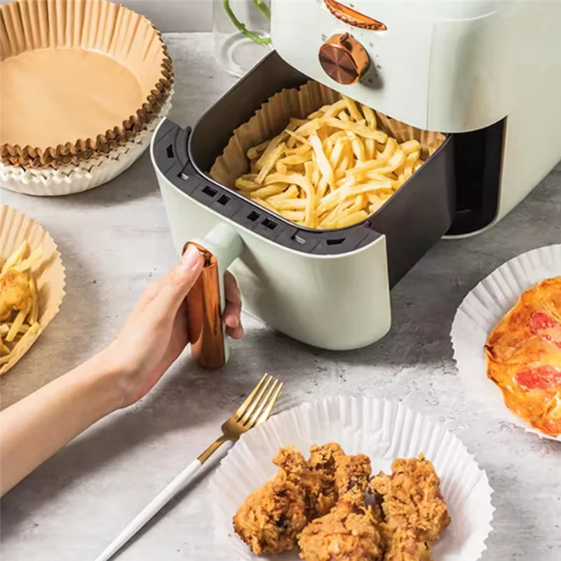 YCOC-100PCS مقلاة هوائية مقاومة للزيت ومقاومة للماء بطانات ورقية للاستعمال مرة واحدة 20 سم صفائح صينية الخبز