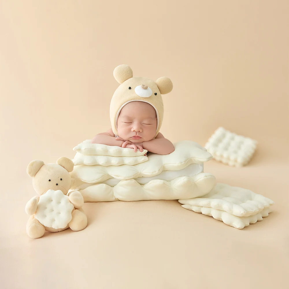 Newborn Photography Props Cute Cookie Bear Theme Baby Jumpsuit Cookie Filler Props Photo Studio Baby Shooting Supplies Accessory