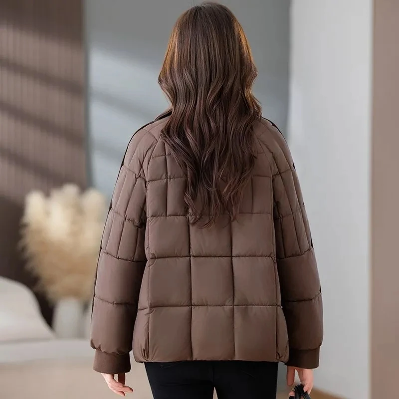 

Новое пуховое пальто, женские парки, зимняя модная утепленная хлопковая стеганая куртка, женская короткая верхняя одежда с роговой пряжкой, женские повседневные топы