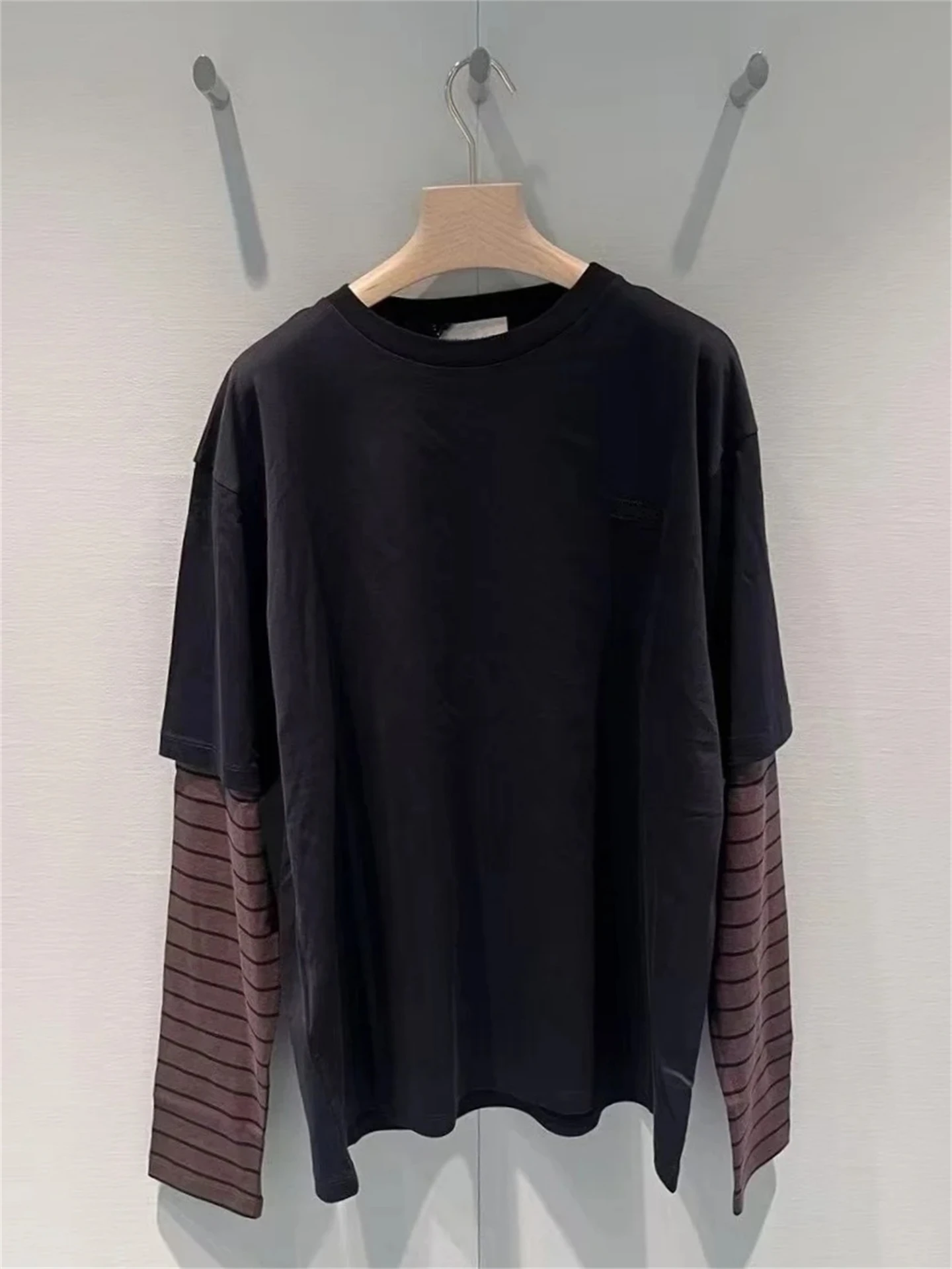 

Новое поступление ранней осени 2025 года, полосатая футболка из двух частей с длинными рукавами, женский топ