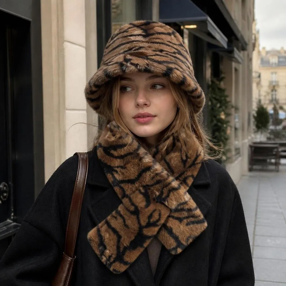 2-Piece Set Soft Faux Mink Fur Hat Anti-static Cross-tie Faux Fur Scarf Set Warm Thermal Leopard Print Hat Winter Cold Weather