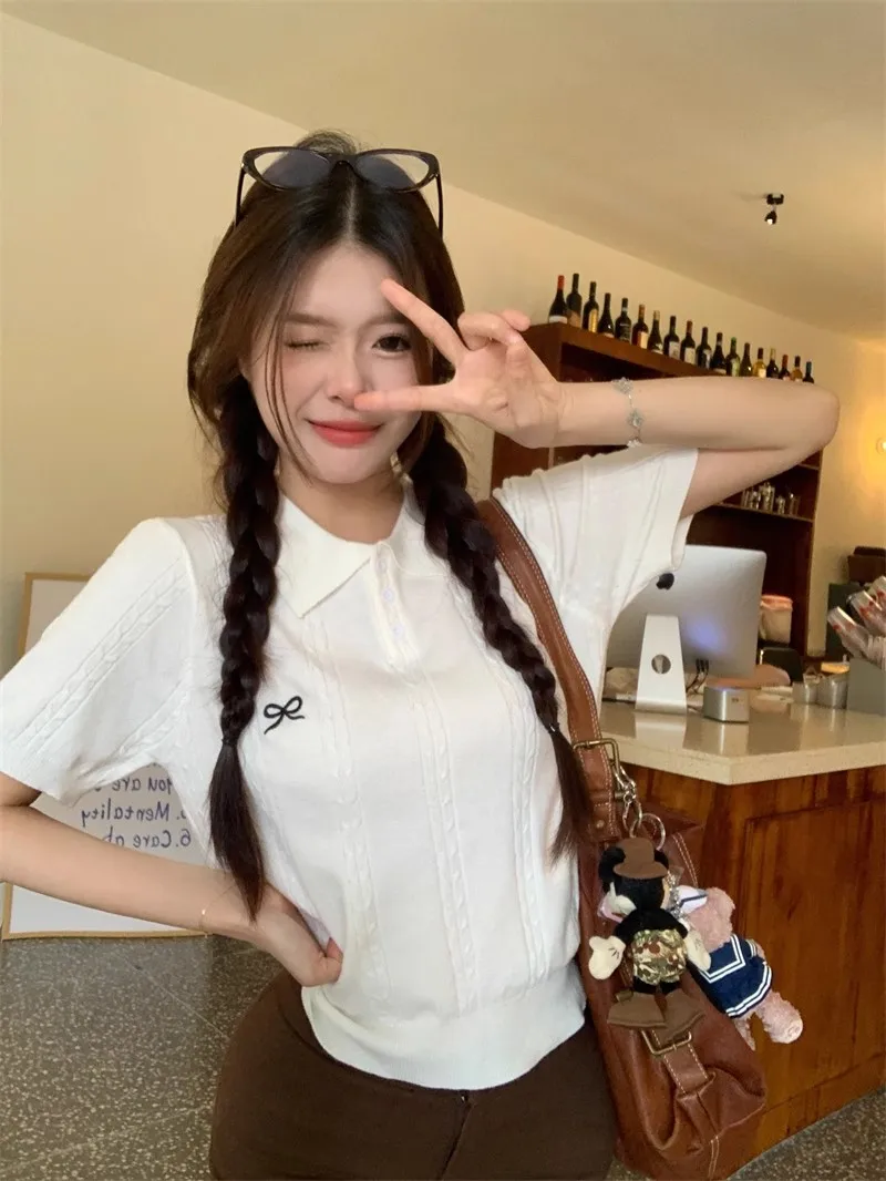AOSSVIAO 2026 Sommer Neue Koreanische Mode Slim Polo-Shirt Gestricktes Kurzarm-T-Shirt Süße Schleife Bestickte Gestrickte Damen-Oberteile – Detail 18