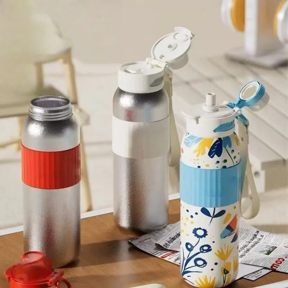 대용량 순수 티타늄 컵 럭셔리 밀짚 모델 휴일 선물 남성과 여성을위한 휴대용 트리플 마시는 스포츠 절연 컵