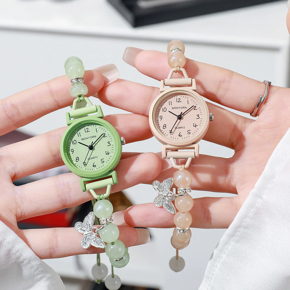 Montre simple pour femme avec bracelet perlé papillon, montre de mode pour femme, montres à quartz pour étudiantes, montres-bracelets de luxe, cadeau