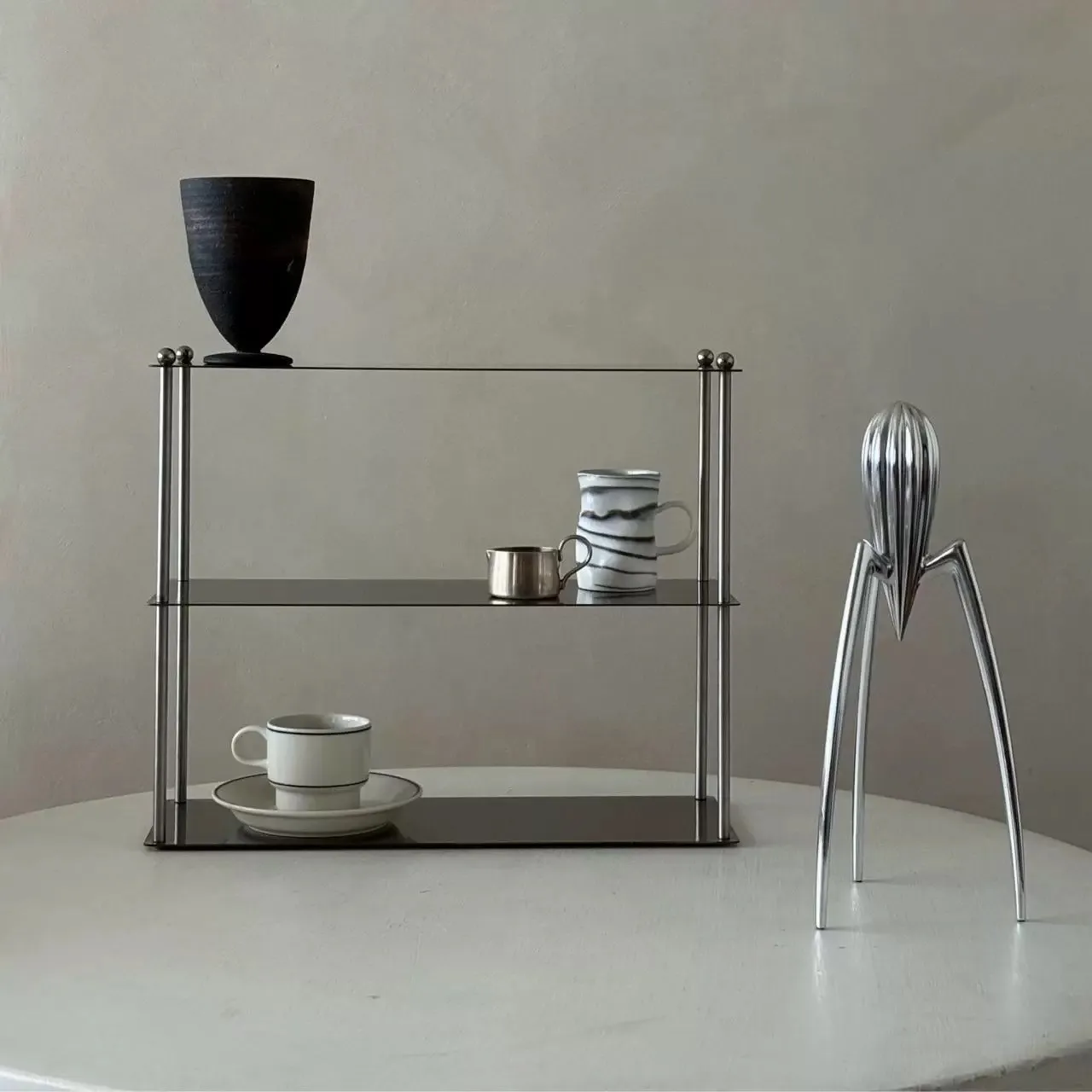 Medieval stainless steel top  Multi-layer display  Cup holder top finishing  Cosmetics perfume storage