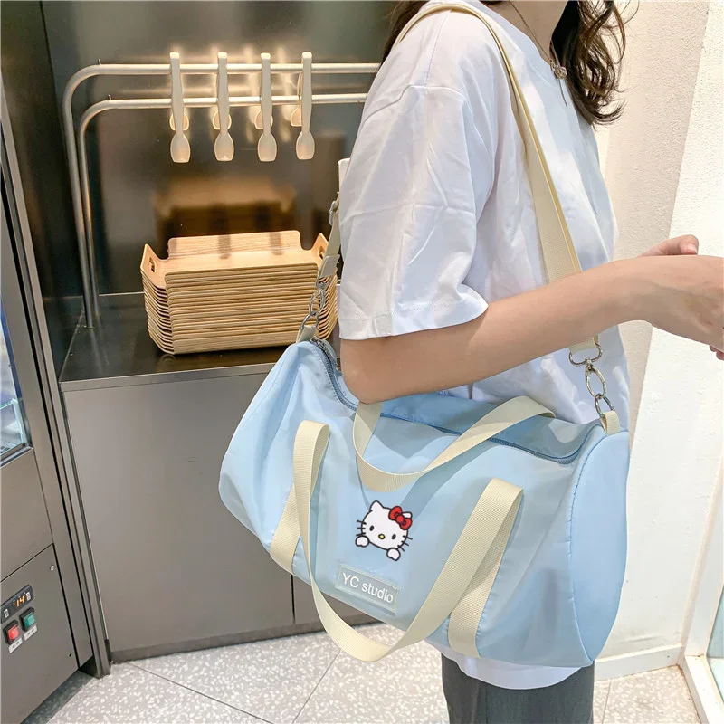 

Sanrio hello kitty sports gym bag girl nylon shoulder messenger bag large capacity girl cartoon yoga handbag storage bag