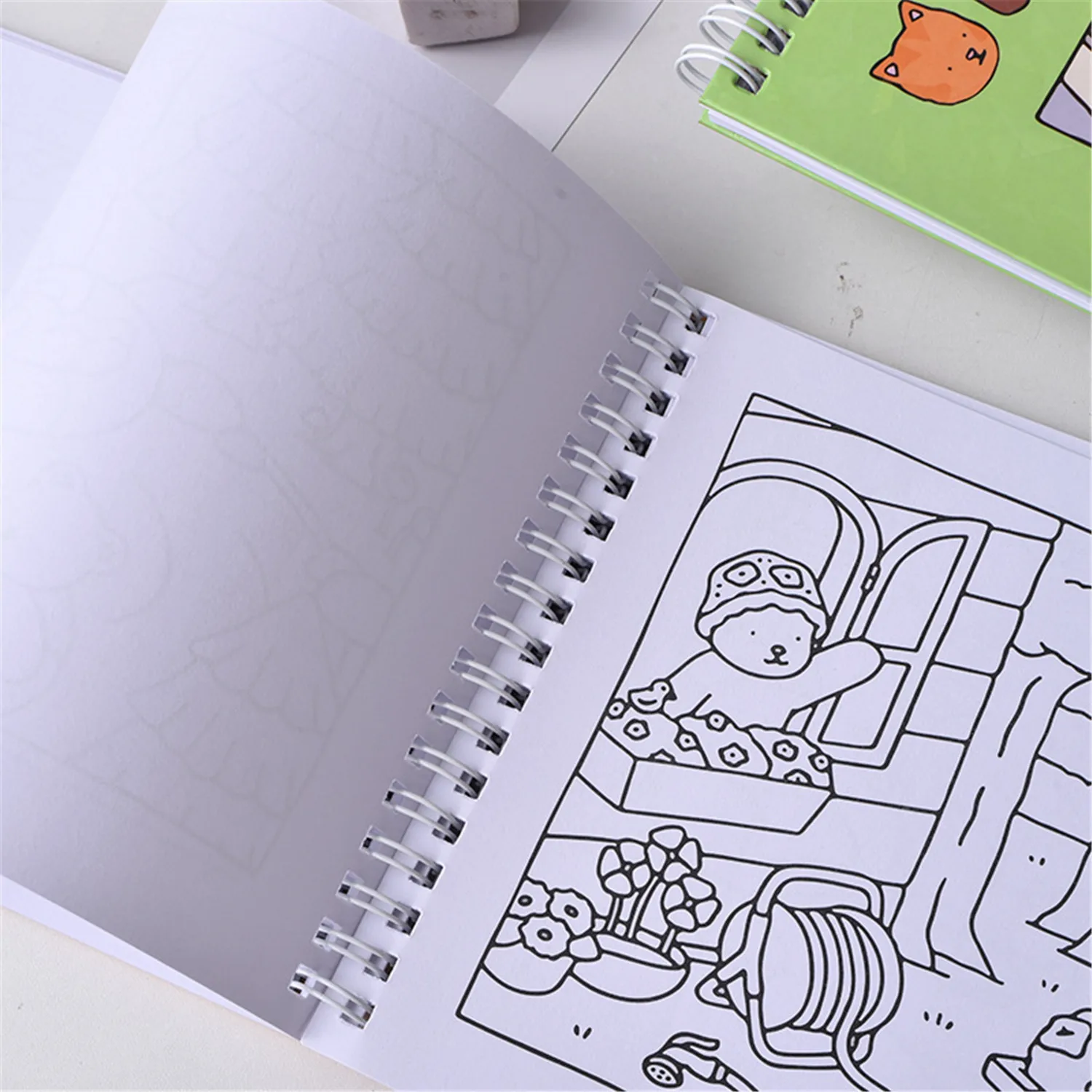 livros-ilustrados-infantis-livros-de-desenho-livros-de-colorir-com-grafites-livro-de-colorir-interessante-caderno-de-desenho-pintura-e-coloracao