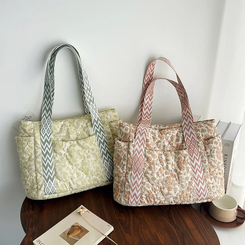 

Новинка 2024 года, нейлоновая большая сумка, большая вместительная сумка с цветочным принтом для коляски, сумка для подгузников для женщин, дорожная уличная модная сумка на плечо