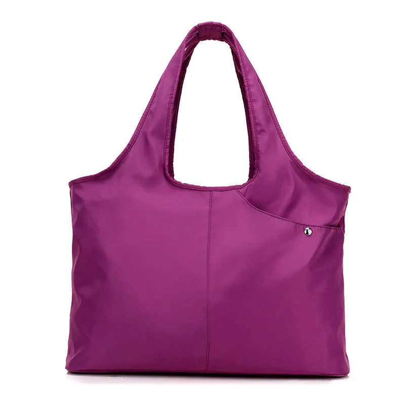 Borsa a tracolla grande Versatile in tessuto di Nylon di grande capacità alla moda da donna in tinta unita per le vacanze e le uscite