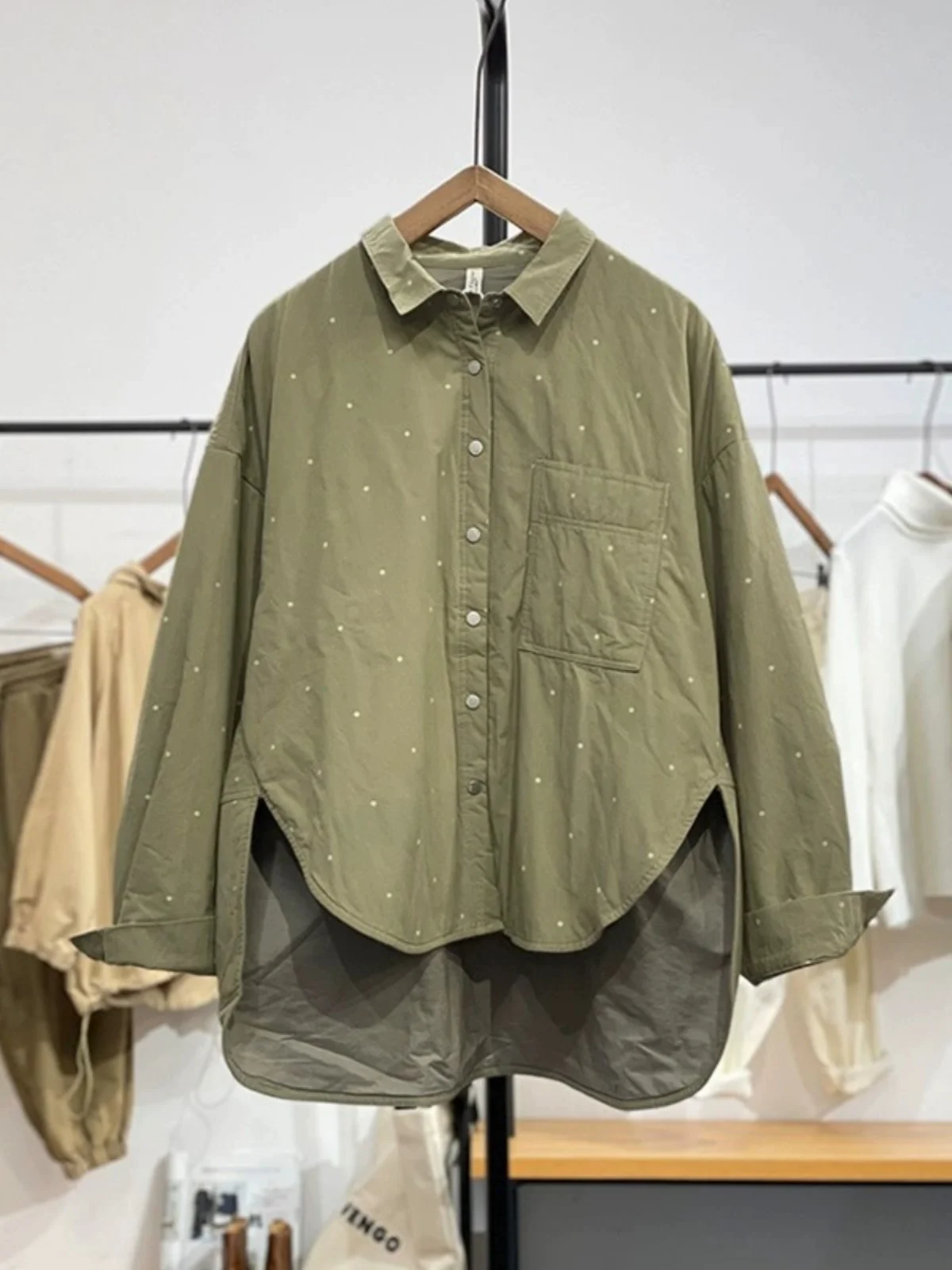 Leichte Baumwolle irt Jaet Damen Herbst Winter Lose Unregelmäßiger Kragen Lang Sve Pendeln Sle rundes Punktmuster