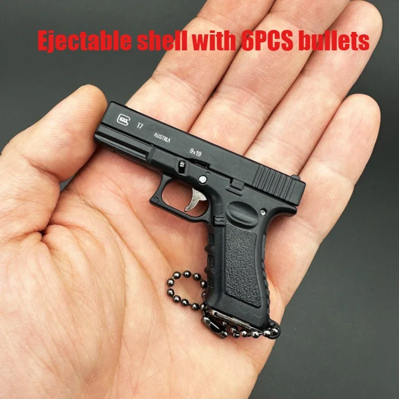 

1:3 Glock G17 Semi-alloy Keychain Gun Model Gift Pendant Ornament Toy with Bullet Ejectable Shell Pistol Removable