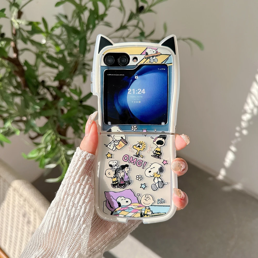 Cute Cartoon Snoopy Charlie Brown Phone Case For Samsung Galaxy Z Flip 7 6 5 Case Soft TPU Back Cover For Z Flip 3 4