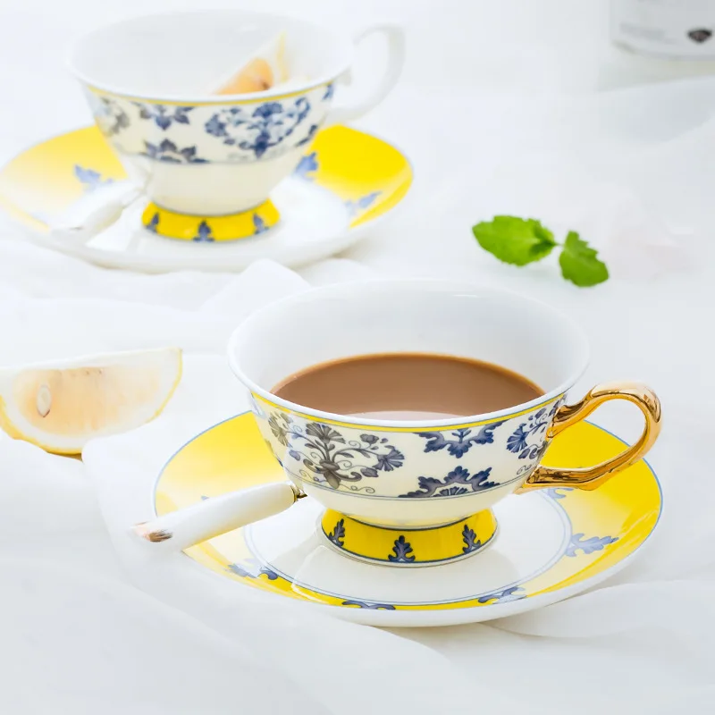 

High bone porcelain, blue and white porcelain, ceramic coffee cups and plates, afternoon tea cups with spoons