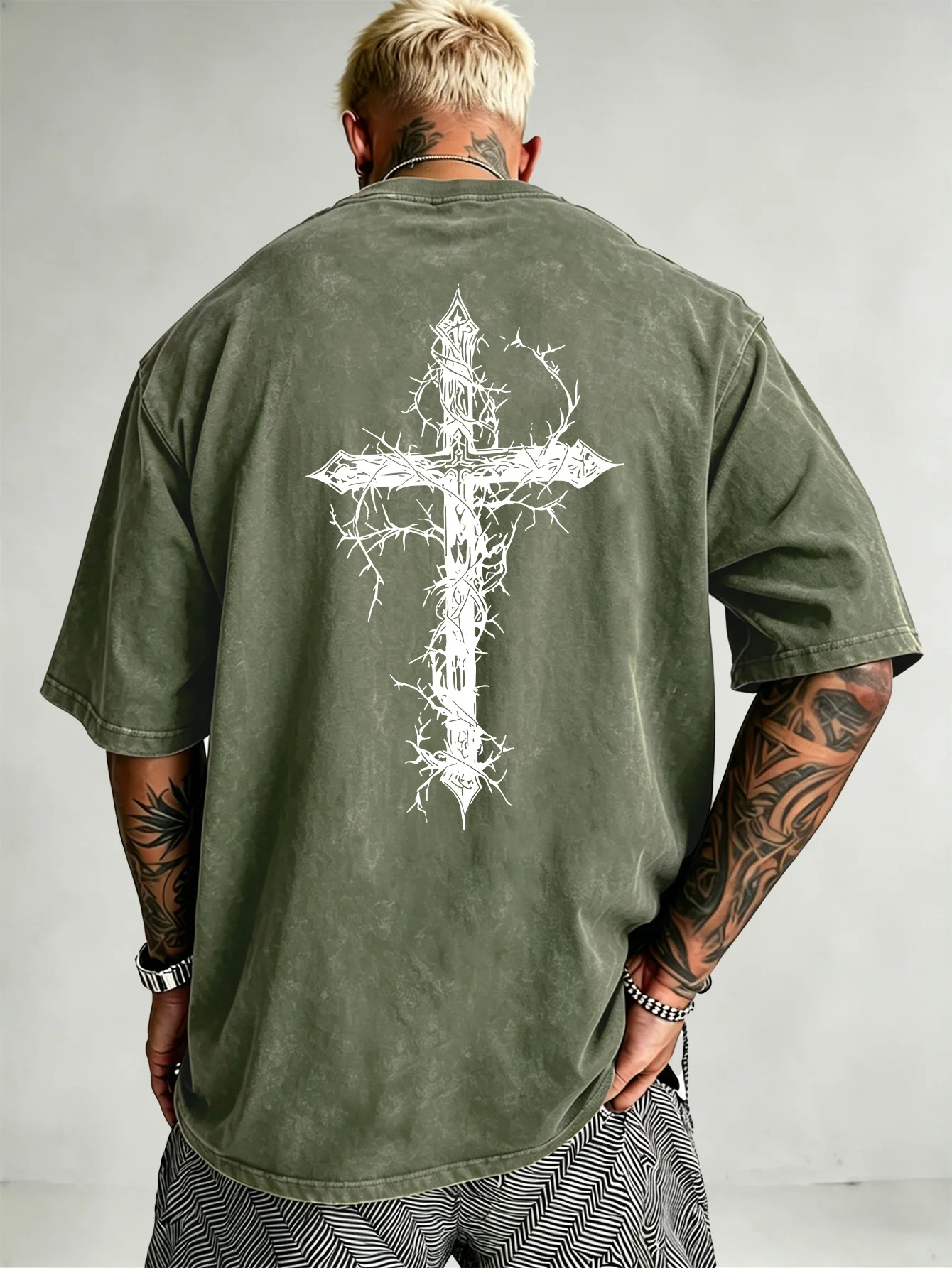 Men's Heavyweight T-shirt Gothic Thorn Cross Print Vintage Acid Wash Streetwear Hip Hop Breathable Summer Urban Streetwear S-3XL