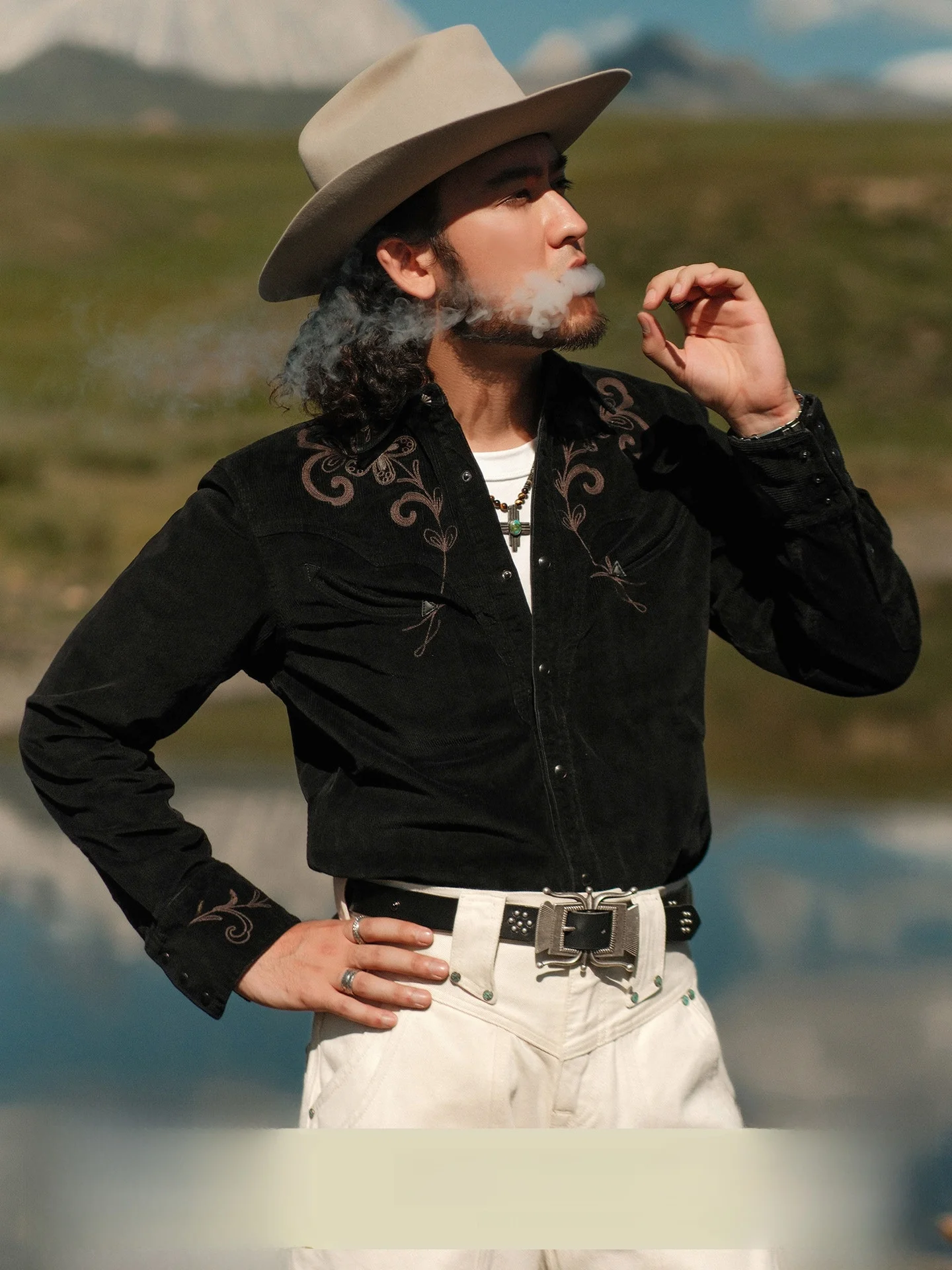 

Рубашка из вельвета Waed Corduroy Musician, серия Western, с вышивкой, длинный рукав, приталенный крой, молодежная модная рубашка из смесового хлопка